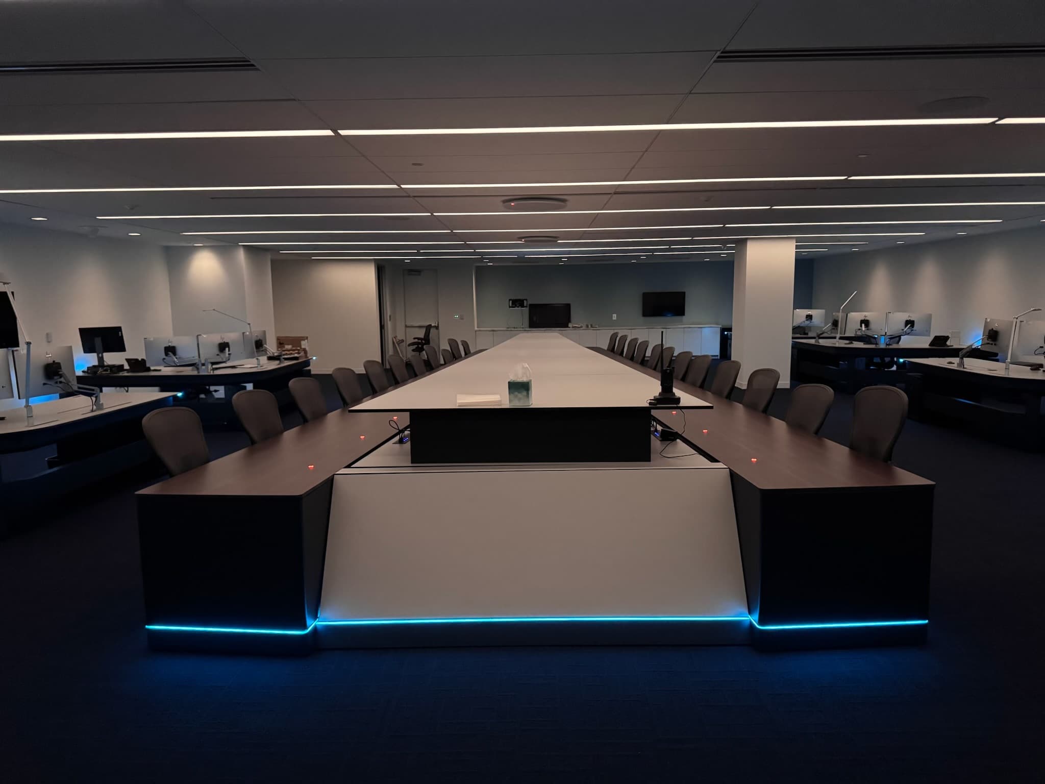 Conference Tables configuration 3